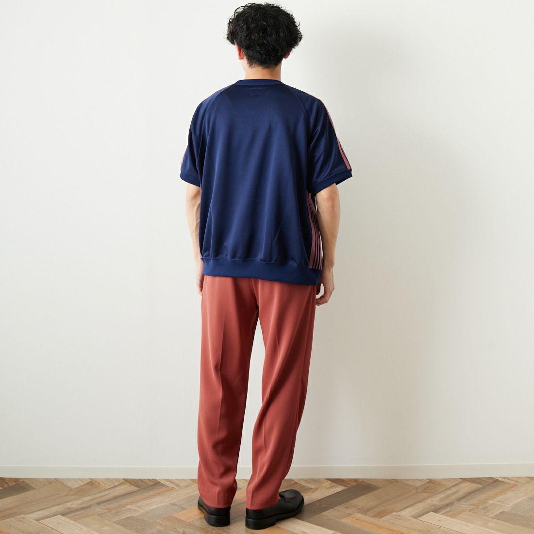 Needles [ニードルズ] 別注 ショートスリーブクルーネックトラックシャツ [MR558-JF] NAVY &&モデル身長：168cm 着用サイズ：M&&