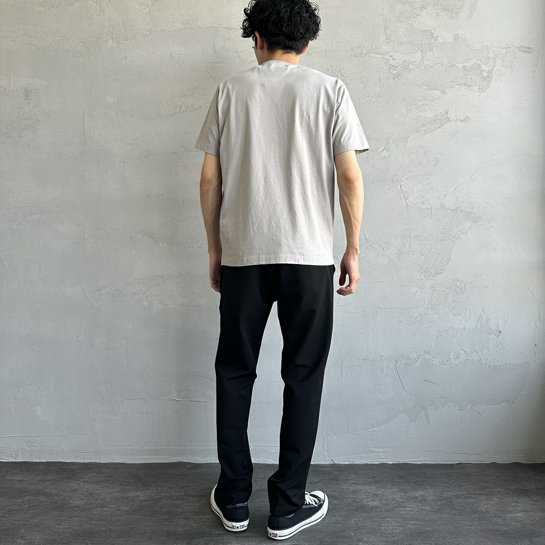 THE FOX [ザフォックス] 別注 ワンポイントロゴ ショートスリーブTシャツ [PN23S016-JF] GREIGE &&モデル身長：168cm 着用サイズ：M&&