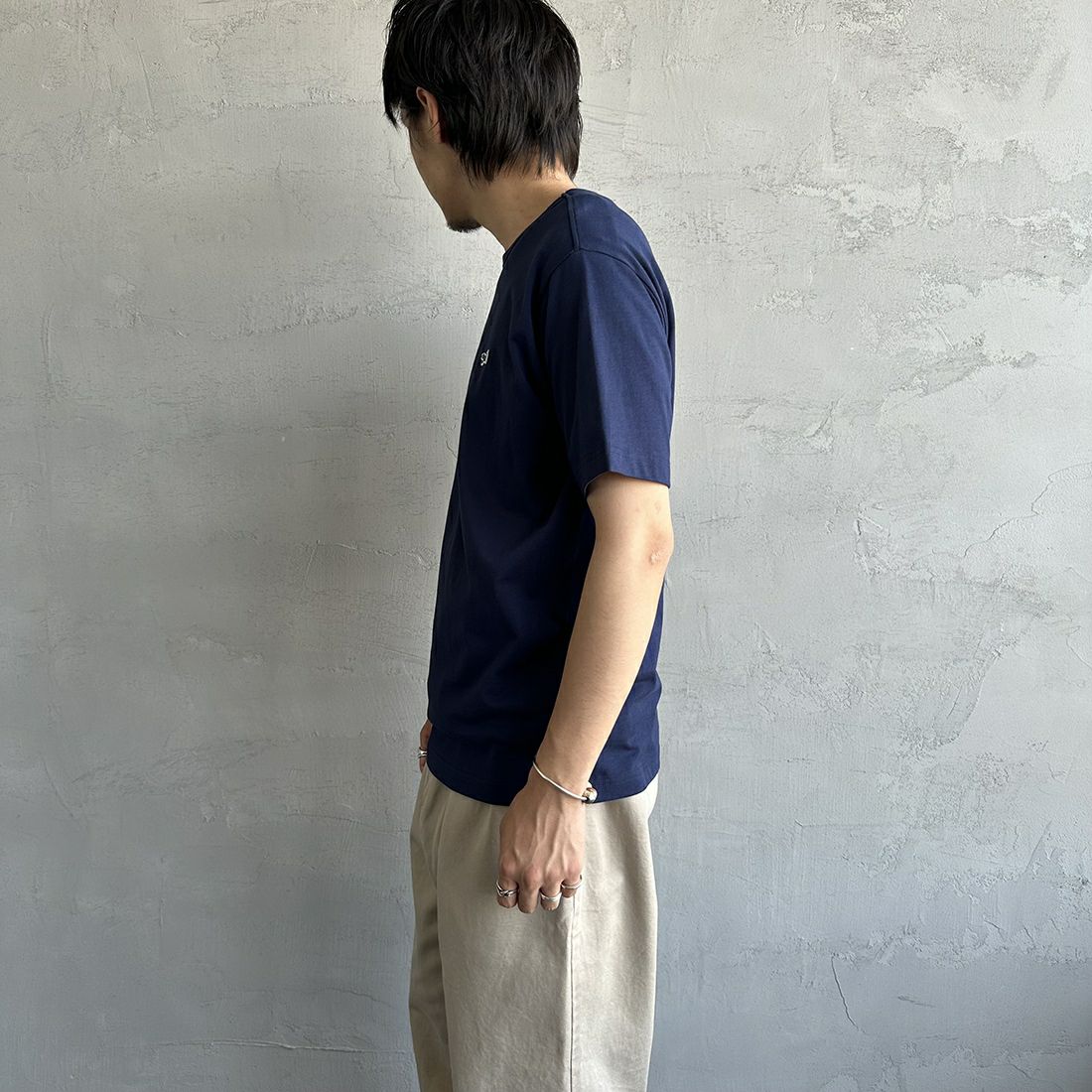 THE FOX [ザフォックス] 別注 ワンポイントロゴ ショートスリーブTシャツ [PN23S016-JF] NAVY &&モデル身長：173cm 着用サイズ：L&&