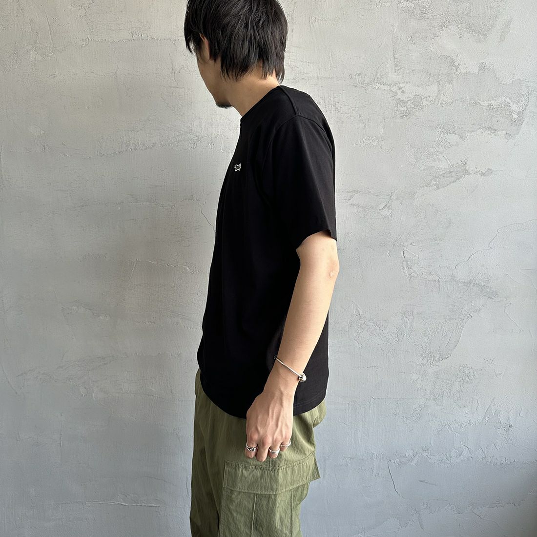THE FOX [ザフォックス] 別注 ワンポイントロゴ ショートスリーブTシャツ [PN23S016-JF] BLACK &&モデル身長：173cm 着用サイズ：XL&&