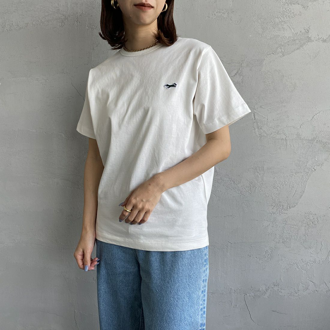 THE FOX [ザフォックス] 別注 ワンポイントロゴ ショートスリーブTシャツ [PN23S016-JF] WHITE &&モデル身長：163cm 着用サイズ：S&&