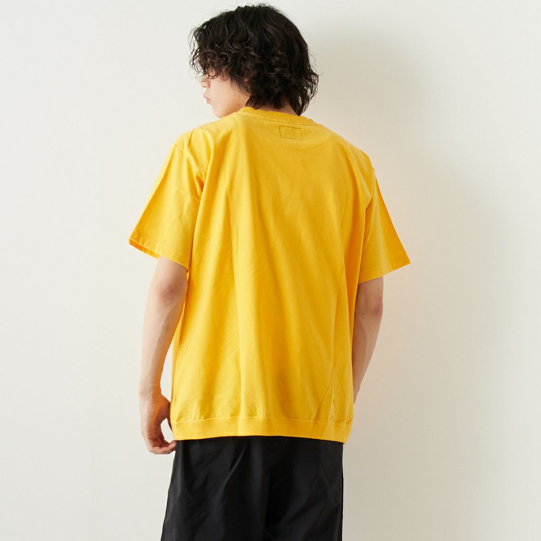 THE NORTH FACE PURPLE LABEL [ザ ノースフェイス パープルレーベル] ハイバルギーポケットTシャツ [NT3323N] MS MUSTARD &&モデル身長：182cm 着用サイズ：L&&