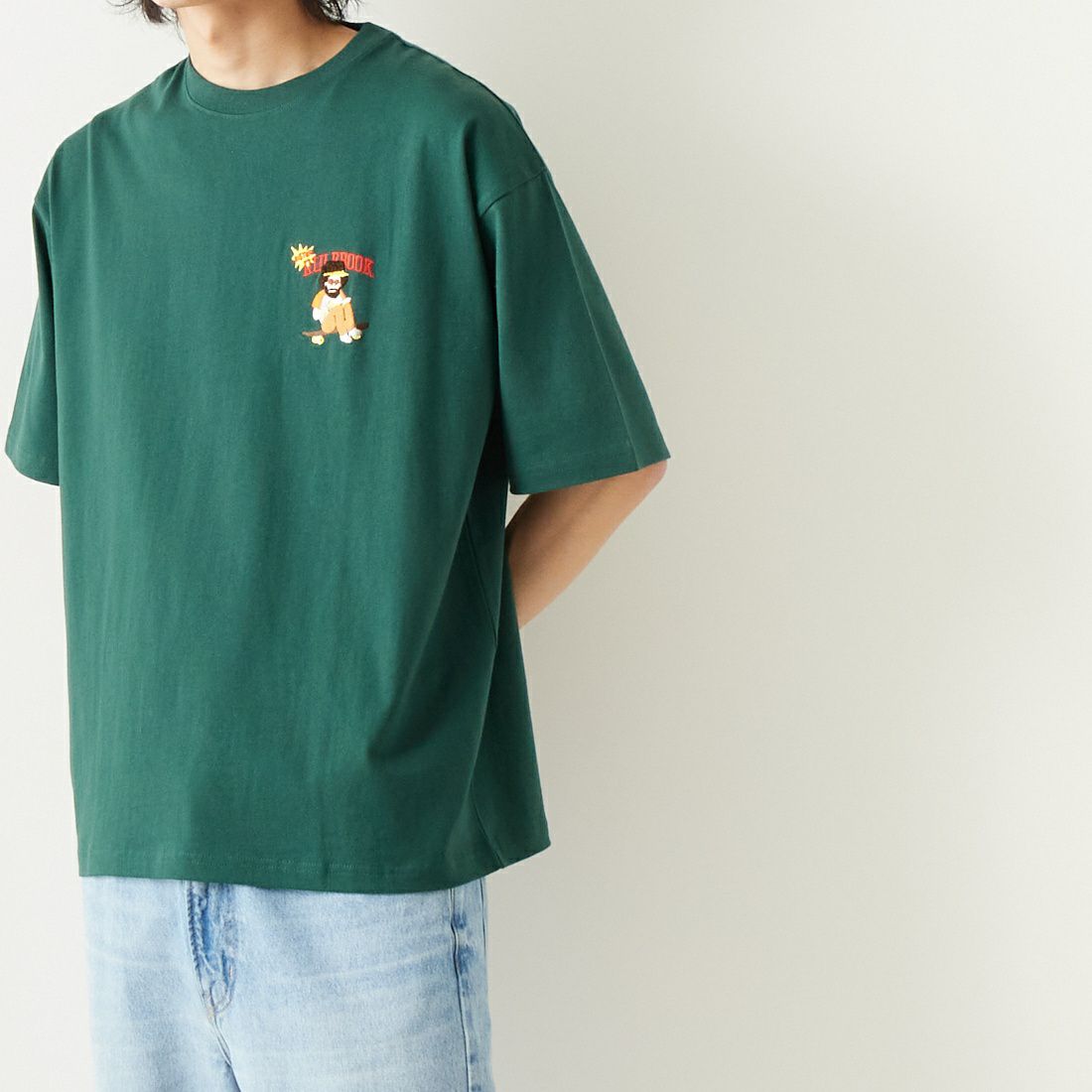33Degrees [サーティースリーディグリーズ] 髭おじさんサガラ刺繍半袖Tシャツ [TDR-232-056] F GREEN