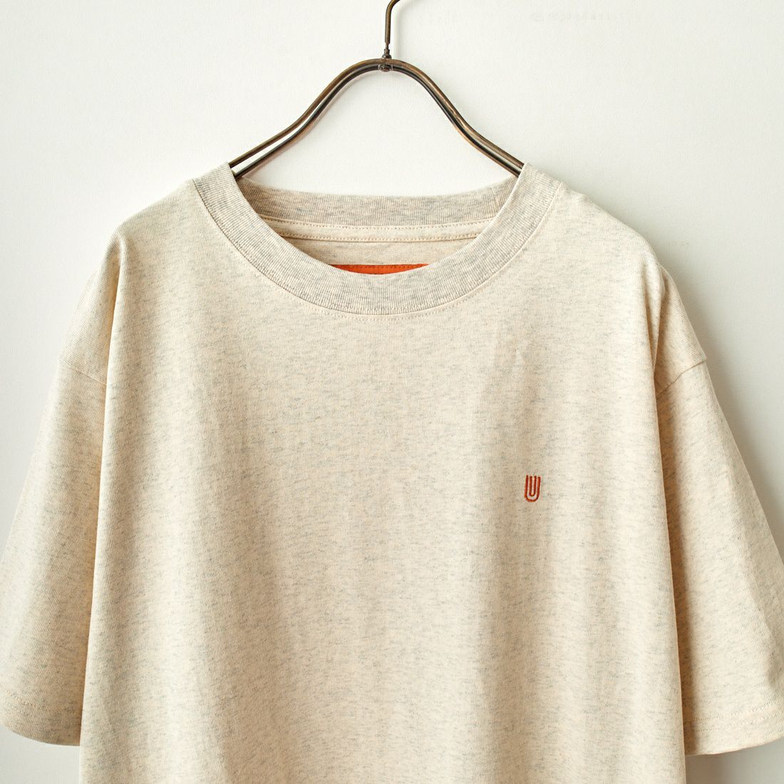 UNIVERSAL OVERALL [ユニバーサルオーバーオール] 別注 カバーオールTシャツ [U2311280IN-JF] OAT/LEO BE