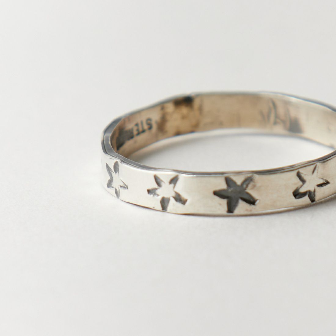 Indian Jewelry [インディアンジュエリー] スターリング [STAR-RING] SILVER