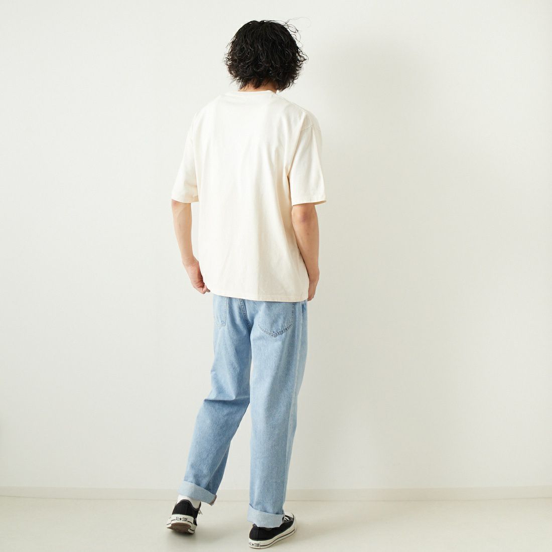 SCREEN STARS [スクリーンスターズ] ヴィンテージプリントTシャツ [2322-421IN] OFF WHITE &&モデル身長：182cm 着用サイズ：L&&