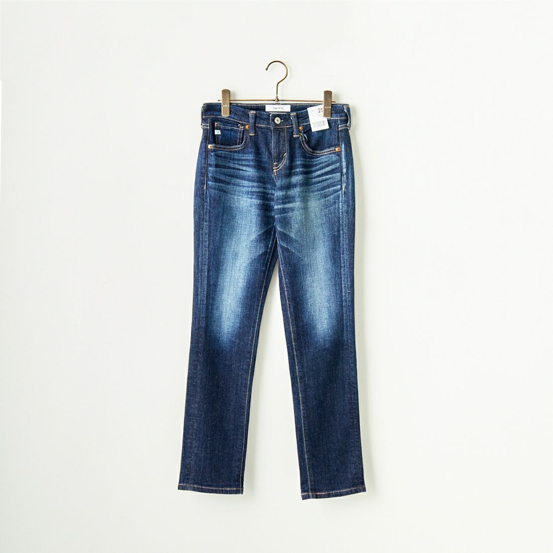 226 D.BLUE