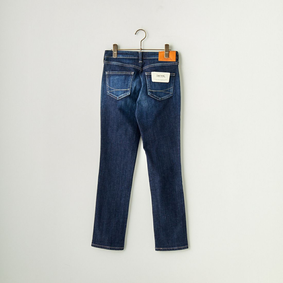 SOMETHING [サムシング] テーパードストレートデニムパンツ [SKY38] 226 D.BLUE