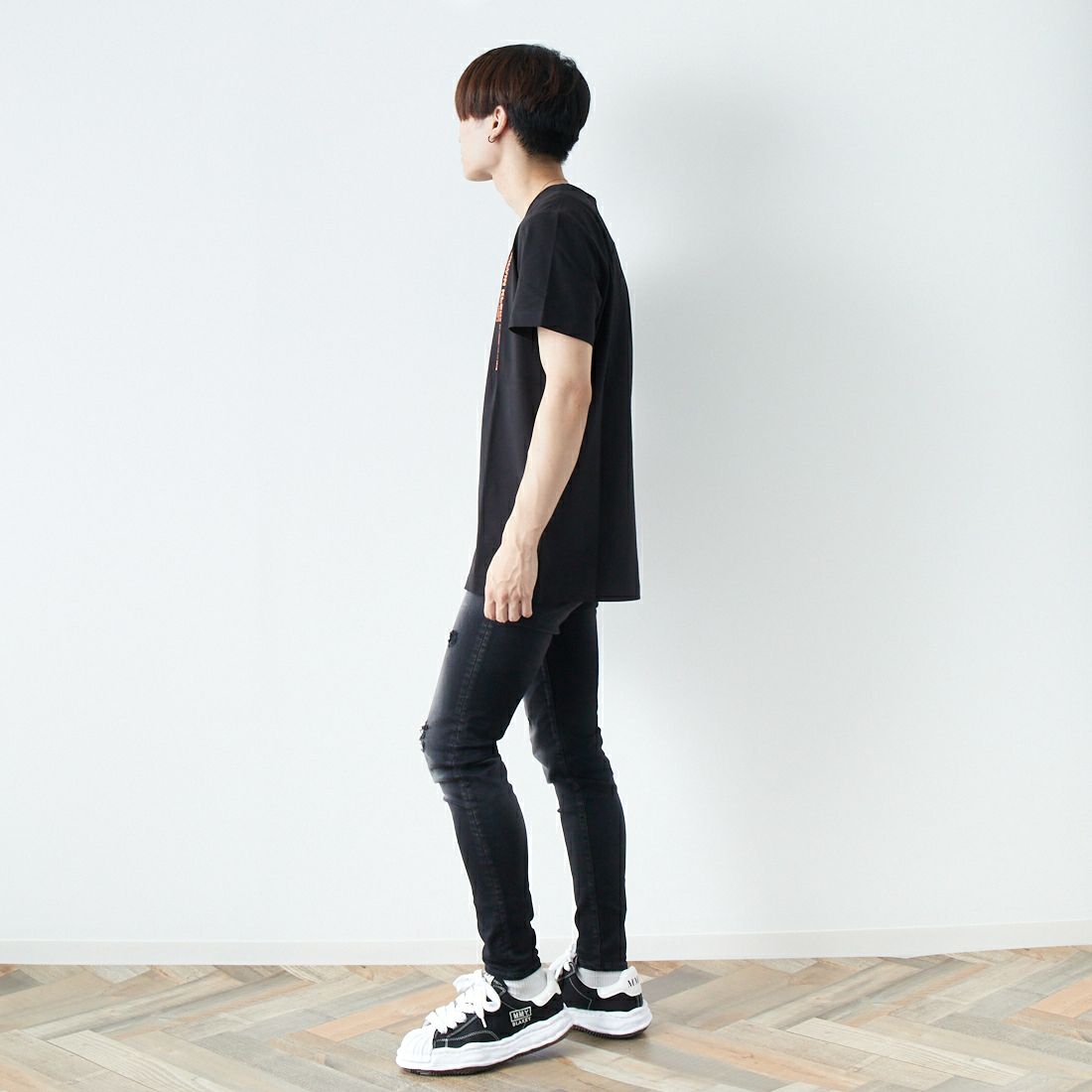Calvin Klein Jeans [カルバンクライン ジーンズ] アウトラインロゴTシャツ [J30J323925] BEH &&モデル身長：169cm 着用サイズ：M&&