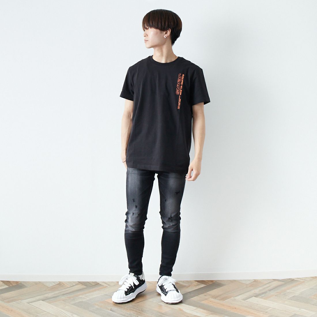 Calvin Klein Jeans [カルバンクライン ジーンズ] アウトラインロゴTシャツ [J30J323925] BEH &&モデル身長：169cm 着用サイズ：M&&