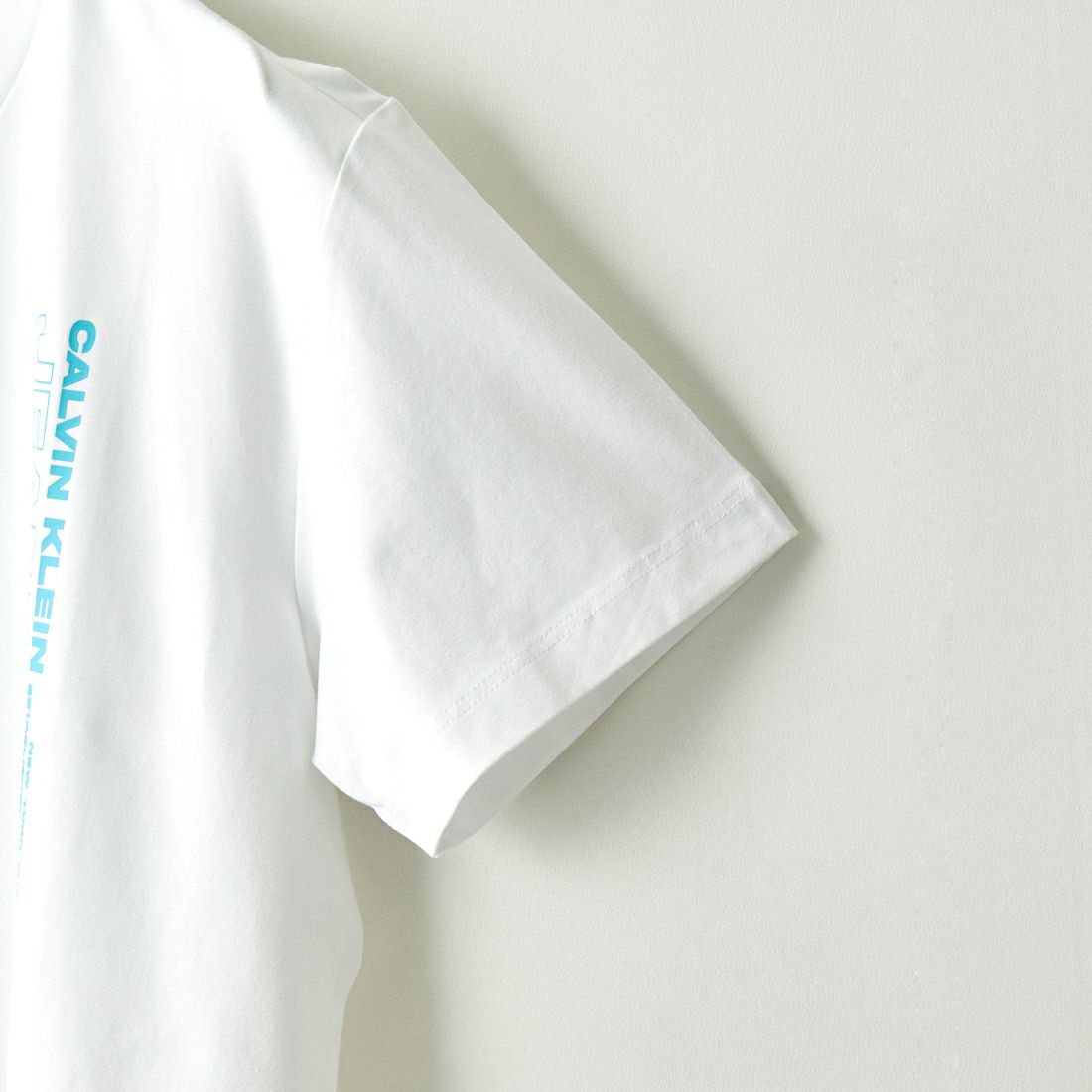 Calvin Klein Jeans [カルバンクライン ジーンズ] アウトラインロゴTシャツ [J30J323925] YAF