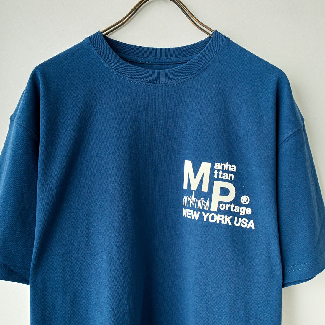 MANHATTAN PORTAGE [マンハッタンポーテージ] ショートスリーブプリントTシャツ [23FW-MP-M554] 53 D.BLUE