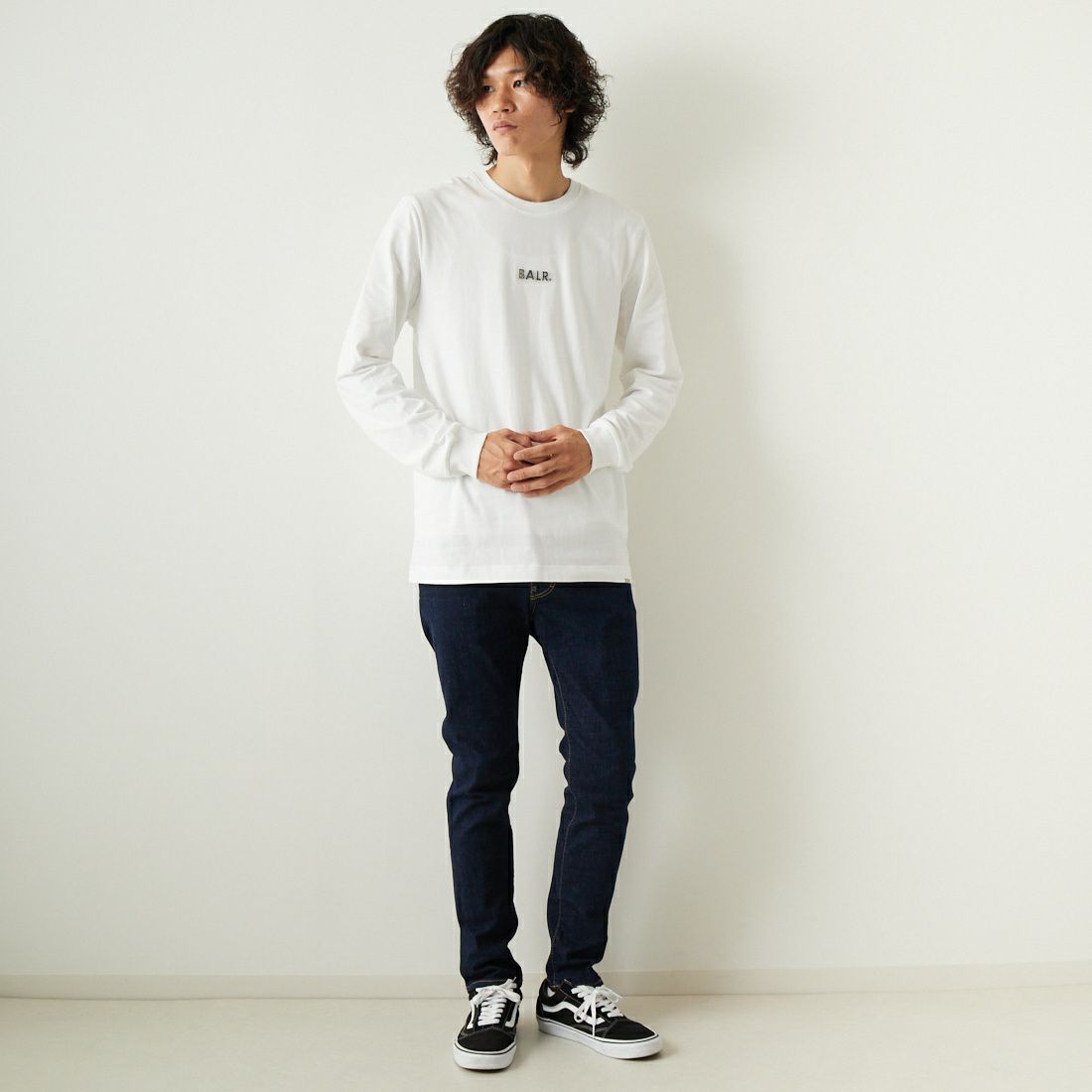 BALR. [ボーラー] ロゴプレート ロングスリーブTシャツ [B11111050