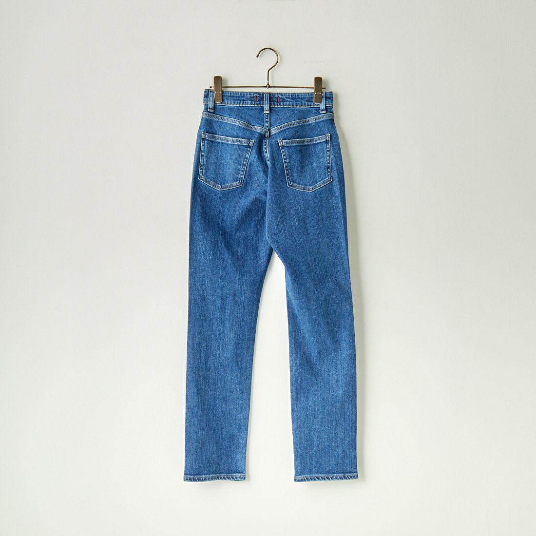 RED CARD TOKYO [レッドカード トーキョー] LIBERTY HR ストレートデニムパンツ [49232101CMD]｜ジーンズファクトリー公式通販サイト  - JEANS FACTORY Online Shop