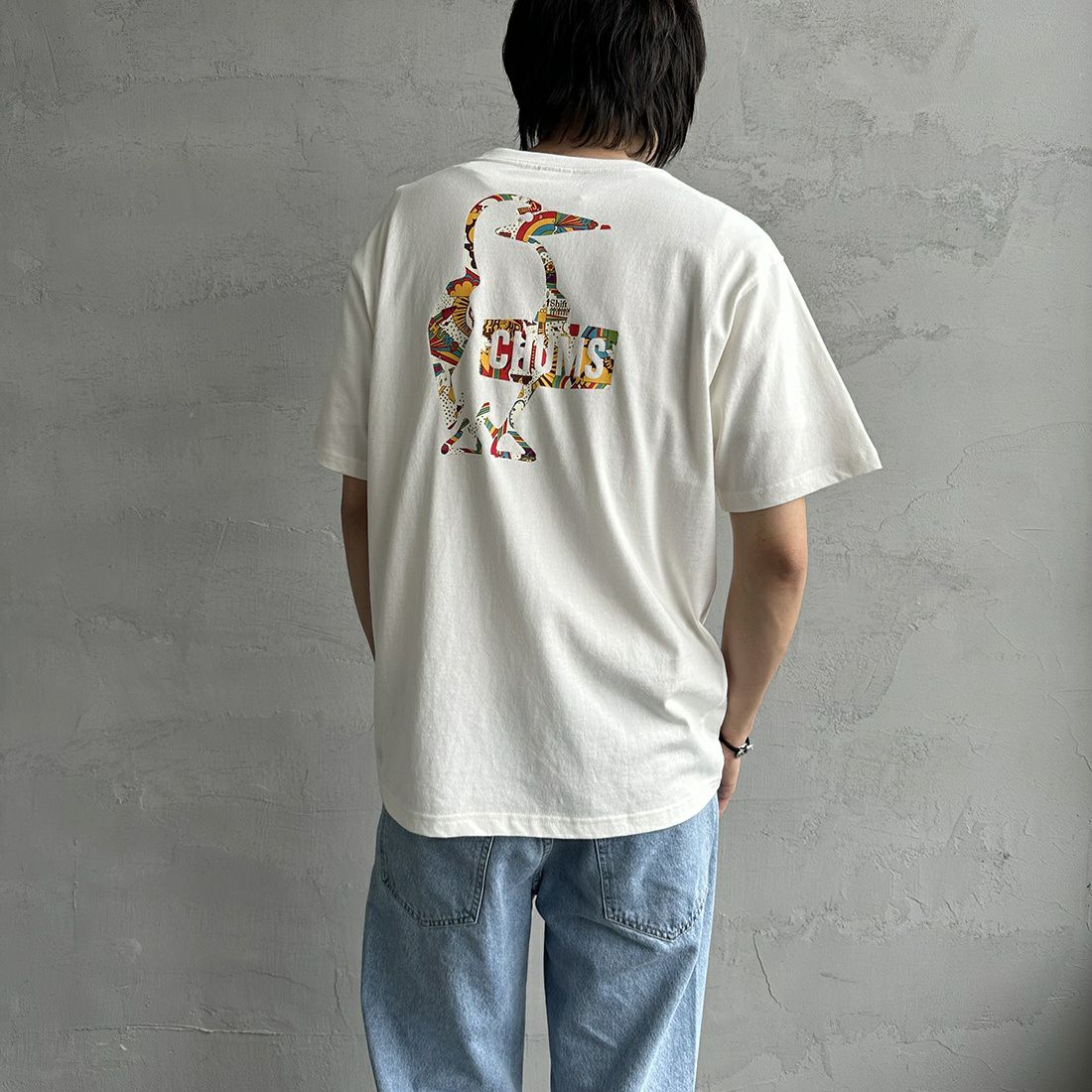 CHUMS [チャムス] ブービーロゴレインボーアイランズTシャツ [CH01-2389] W001 WHITE&&モデル身長：173cm 着用サイズ：L&&