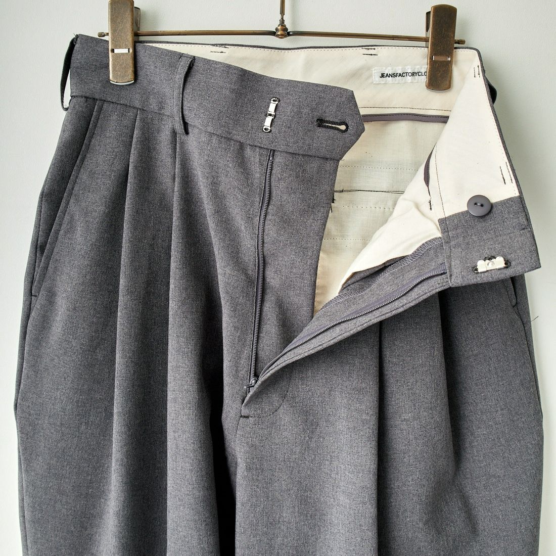 Jeans Factory Clothes [ジーンズファクトリークローズ] タックストレートパンツ [8456] ｸﾞﾚｰ
