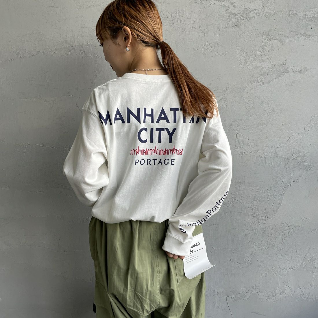 MANHATTAN PORTAGE [マンハッタンポーテージ] 別注 バックプリント ロングスリーブTシャツ [23FWMP-IN45-JF]