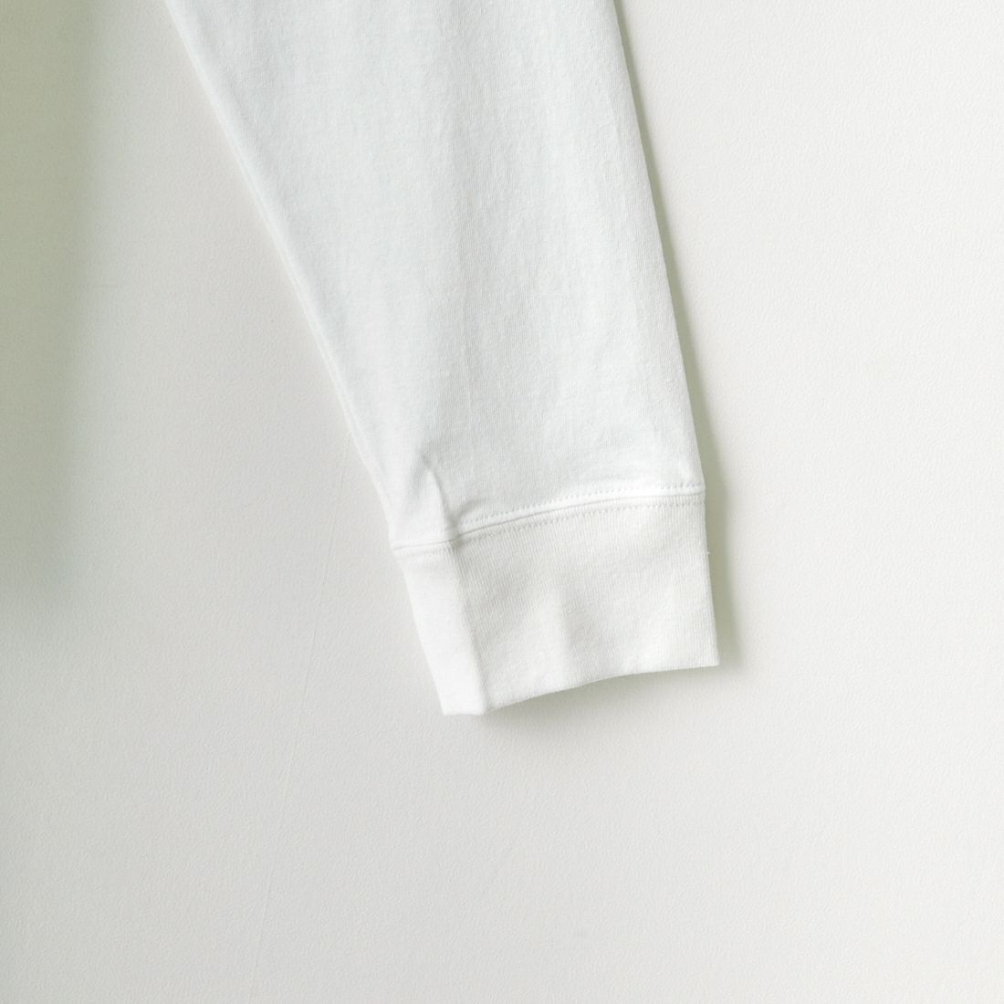 A.P.C. [アー・ペー・セー] ロゴ刺繍 ロングスリーブTシャツ [PETITE-RUE-MADAME-H] 90 BLANC