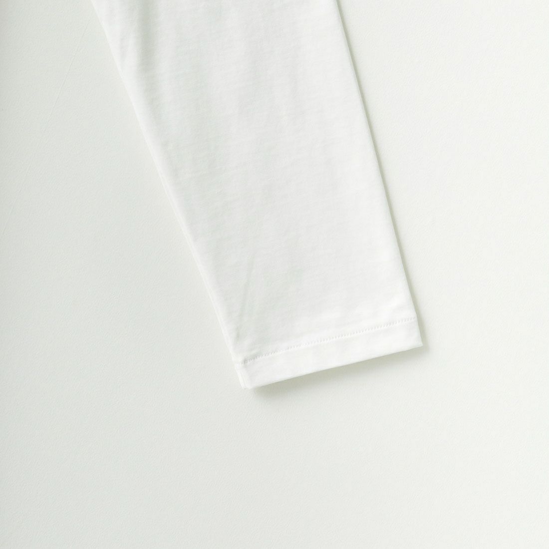 A.P.C. [アー・ペー・セー] ロゴ刺繍 長袖ポケットTシャツ [POCKET-EMB-T] 90 BLANC
