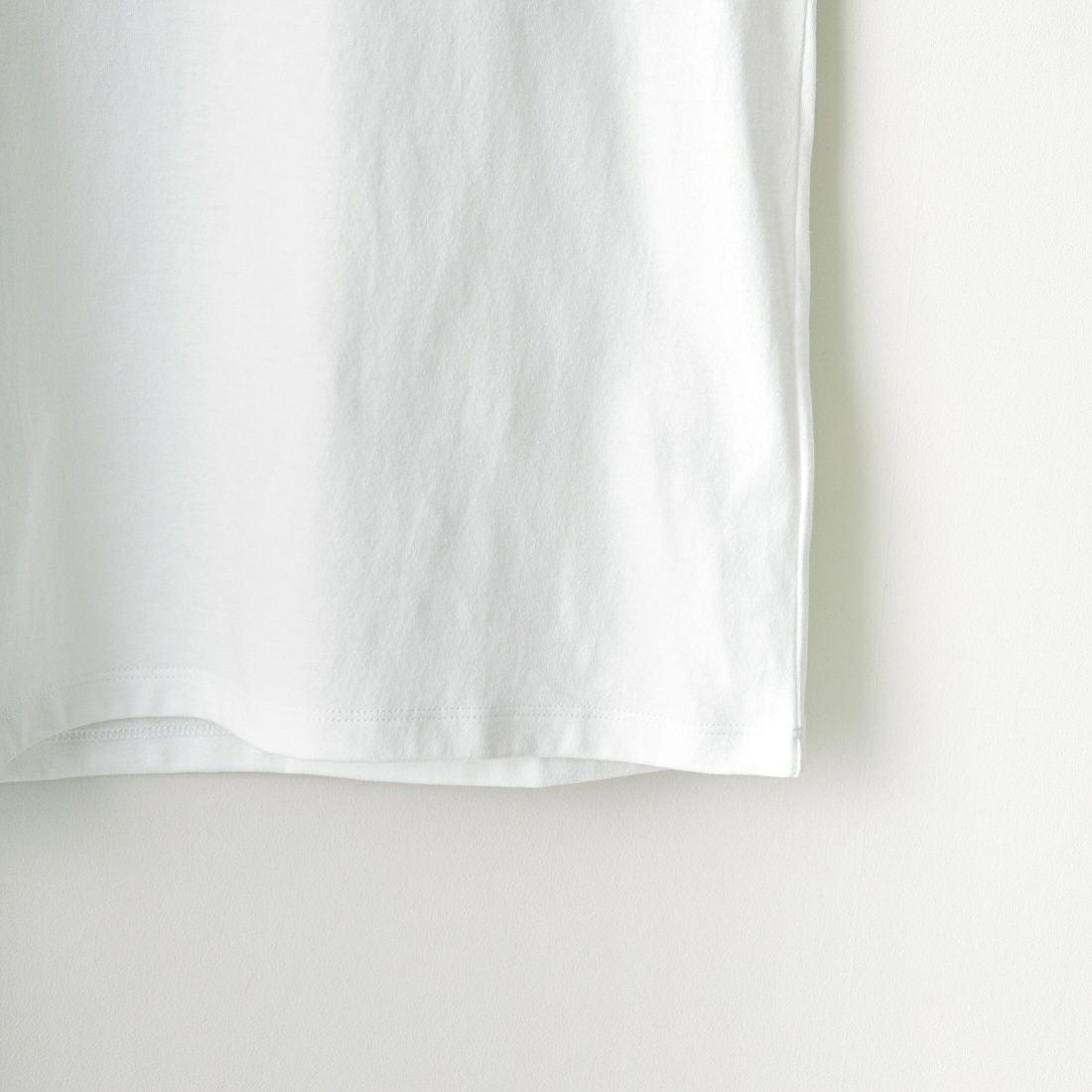 A.P.C. [アー・ペー・セー] ロゴ刺繍 ロングスリーブTシャツ [PETITE-RUE-MADAME-H] 90 BLANC