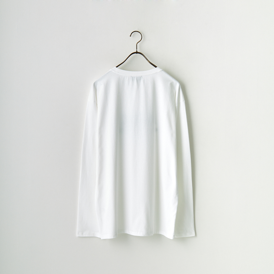 A.P.C. [アー・ペー・セー] ロゴ刺繍 ロングスリーブTシャツ [RUE-MADAME-H-MANCHES] 90 BLANC
