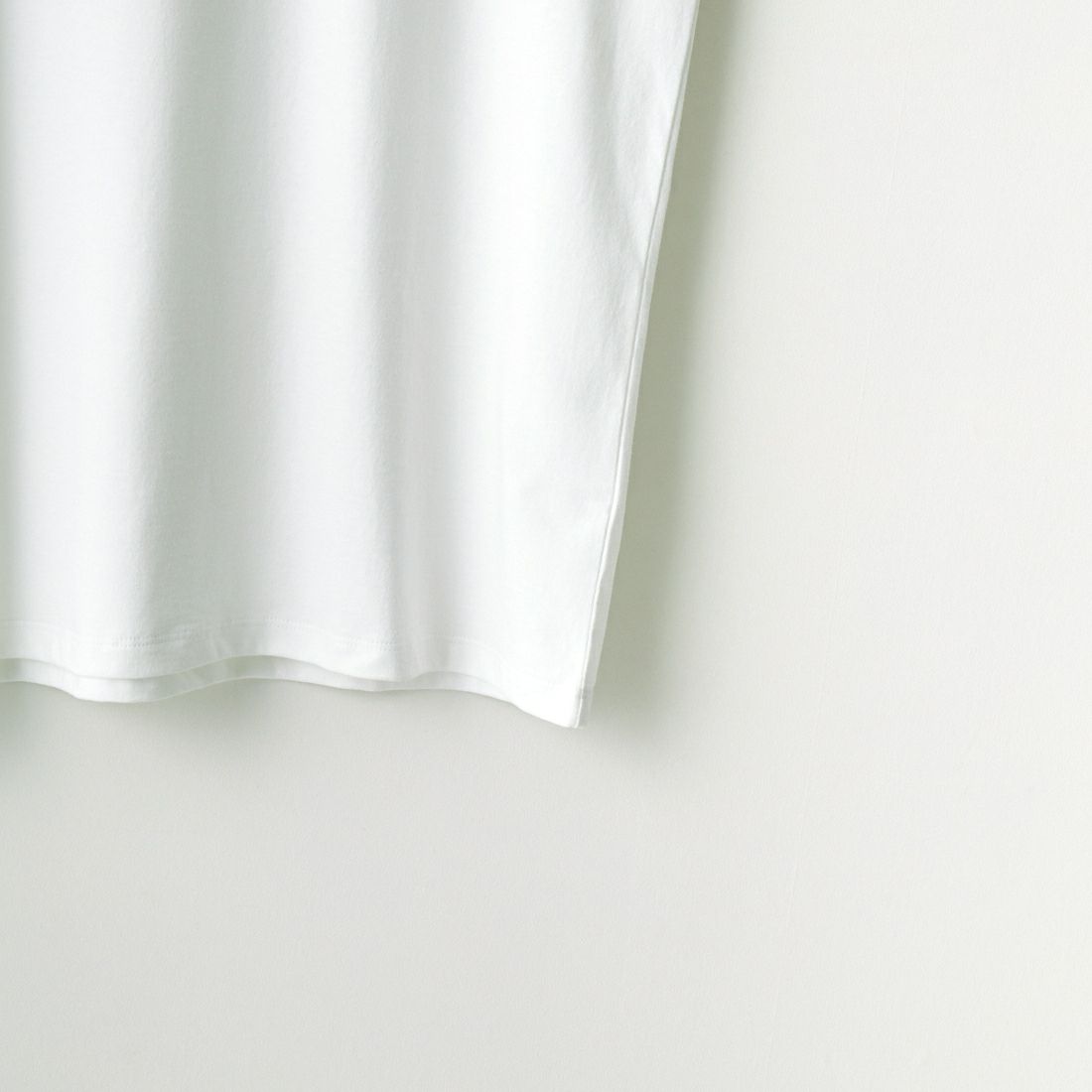 A.P.C. [アー・ペー・セー] ロゴ刺繍 ロングスリーブTシャツ [RUE-MADAME-H-MANCHES] 90 BLANC