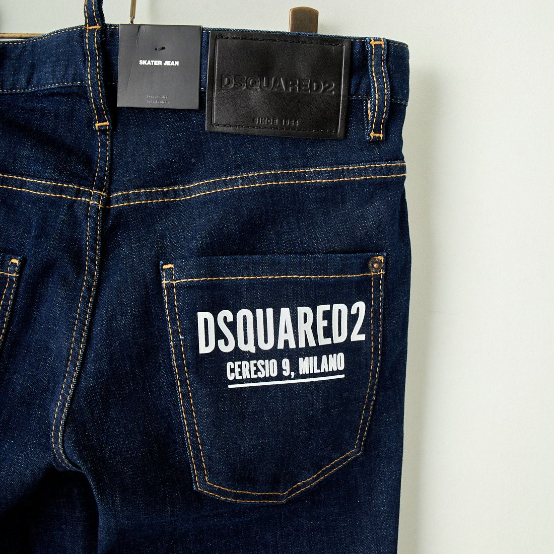 Dsquared2 [ディースクエアード] SKATERジーンズ [74LB1198-30664