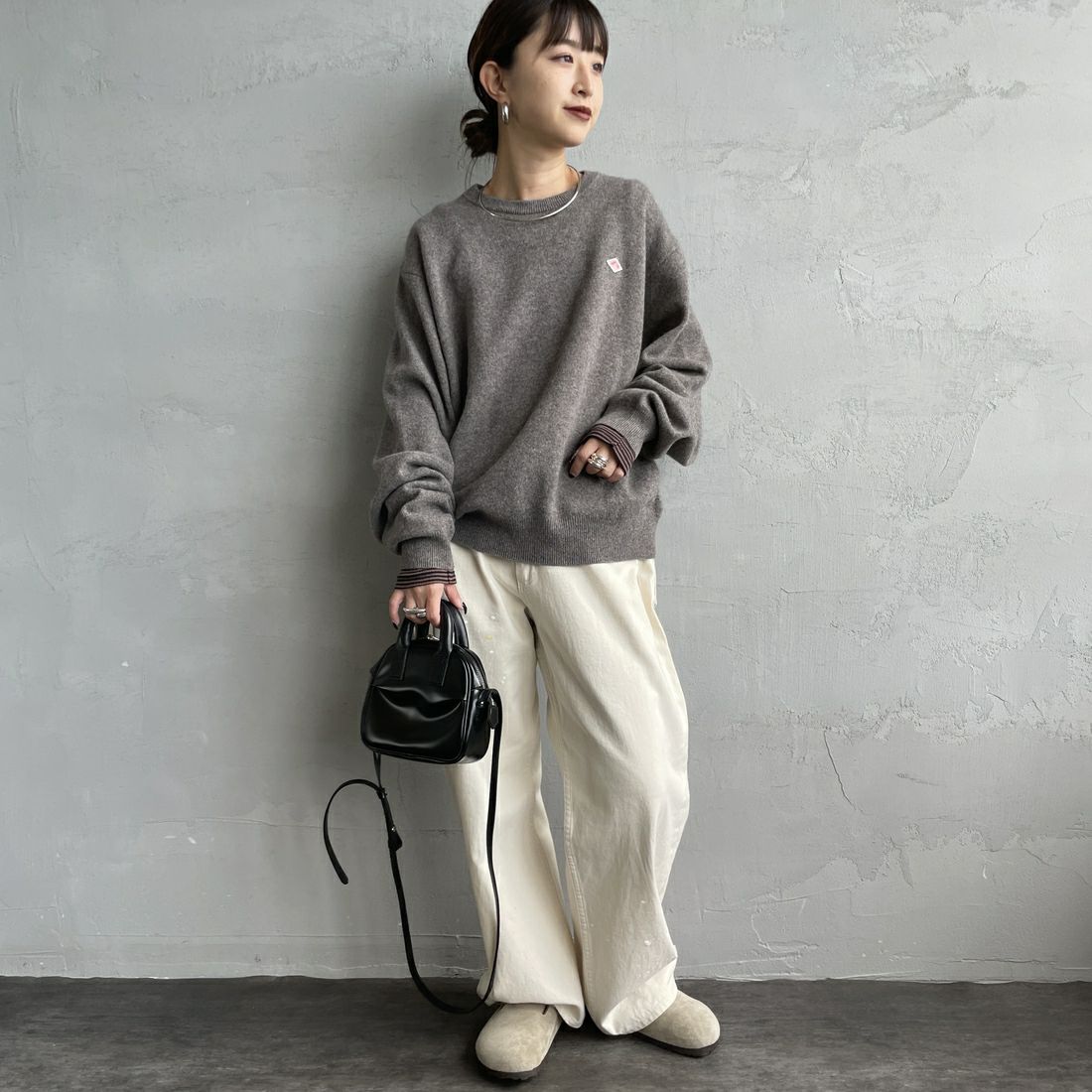 DANTON [ダントン] クルーネックプルオーバーニット [DT-D0027LMW] TAUPE &&モデル身長：150cm 着用サイズ：38&&
