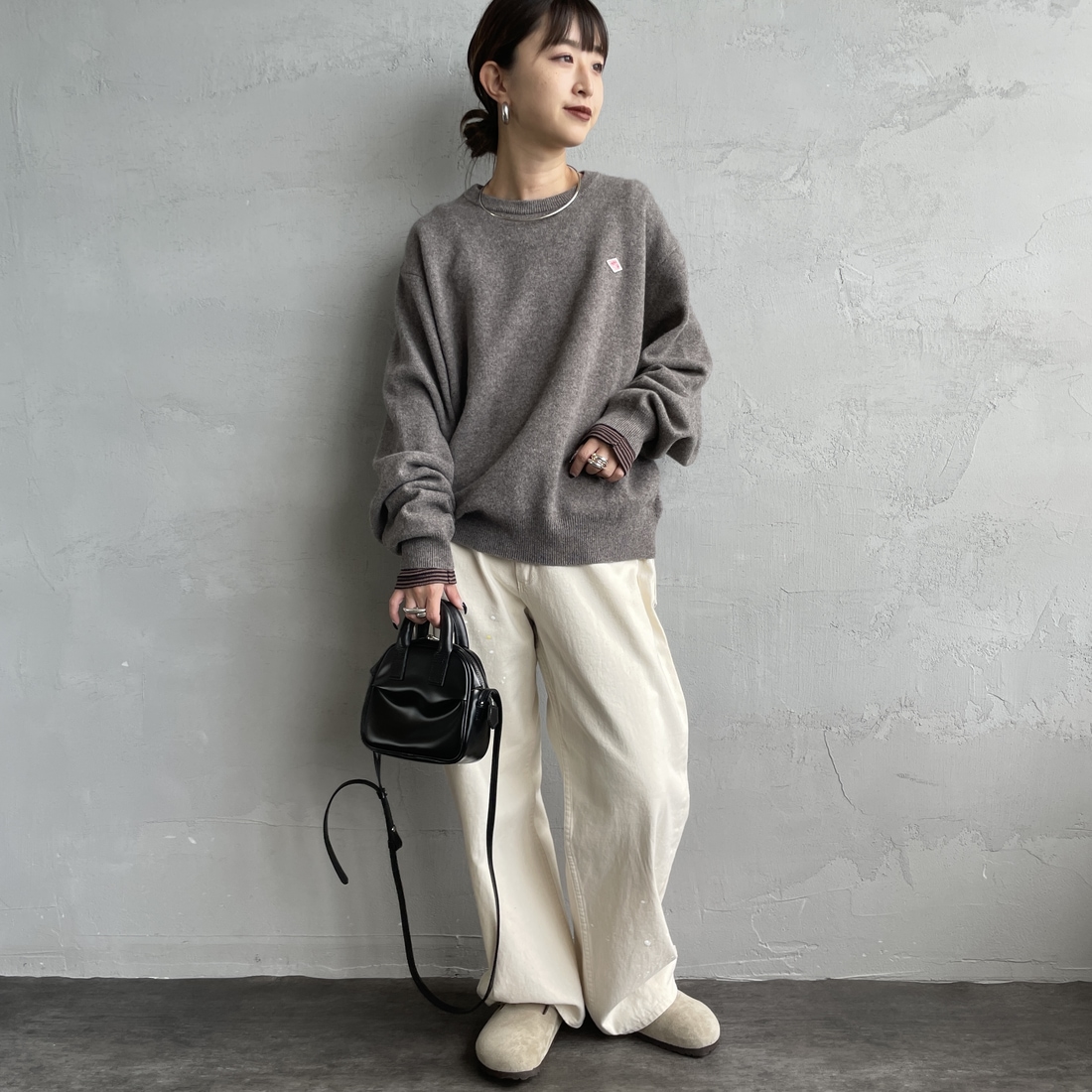 DANTON [ダントン] クルーネックプルオーバーニット [DT-D0027LMW] TAUPE &&モデル身長：150cm 着用サイズ：38&&