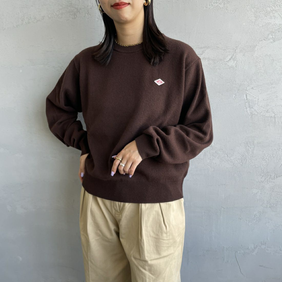 DANTON [ダントン] クルーネックプルオーバーニット [DT-D0027LMW] BROWN &&モデル身長：163cm 着用サイズ：36&&