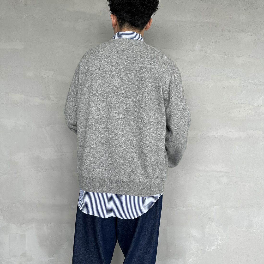DANTON [ダントン] ラムウール Vネックカーディガン [DT-D0030LMW] LT.GREY &&モデル身長：168cm 着用サイズ：40&&
