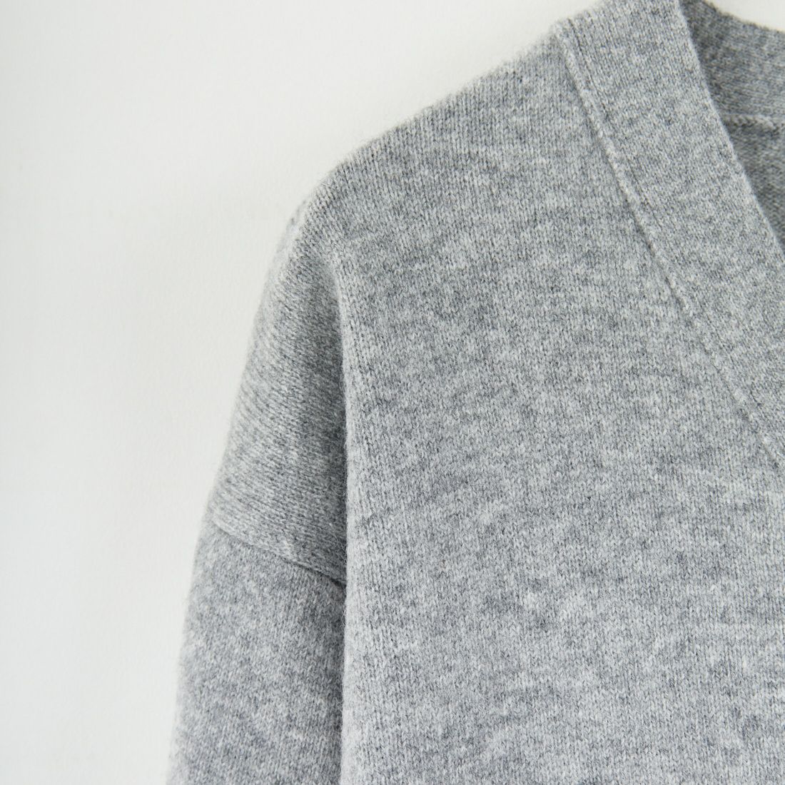 DANTON [ダントン] ラムウール Vネックカーディガン [DT-D0030LMW] LT.GREY