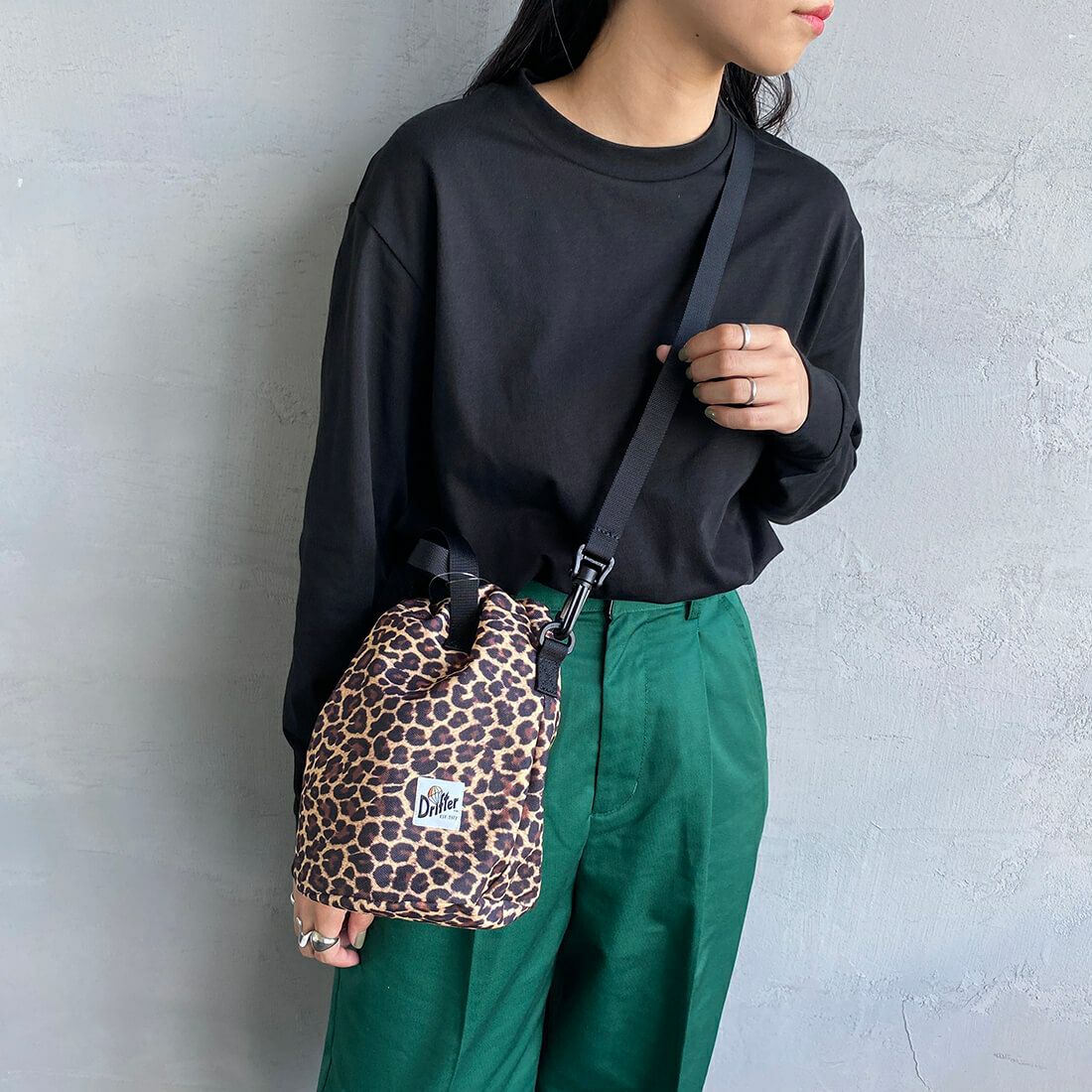 77 LEOPARD