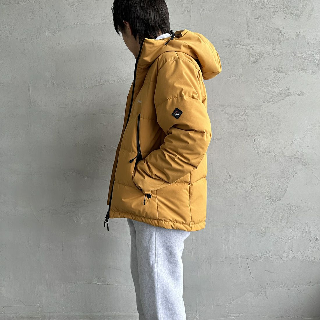 JEANSFACTORY × NANGA [ジーンズファクトリー × ナンガ] 別注 焚火ダウンジャケット [JMP-234-052-JF] YELLOW &&モデル身長：173cm 着用サイズ：L&&