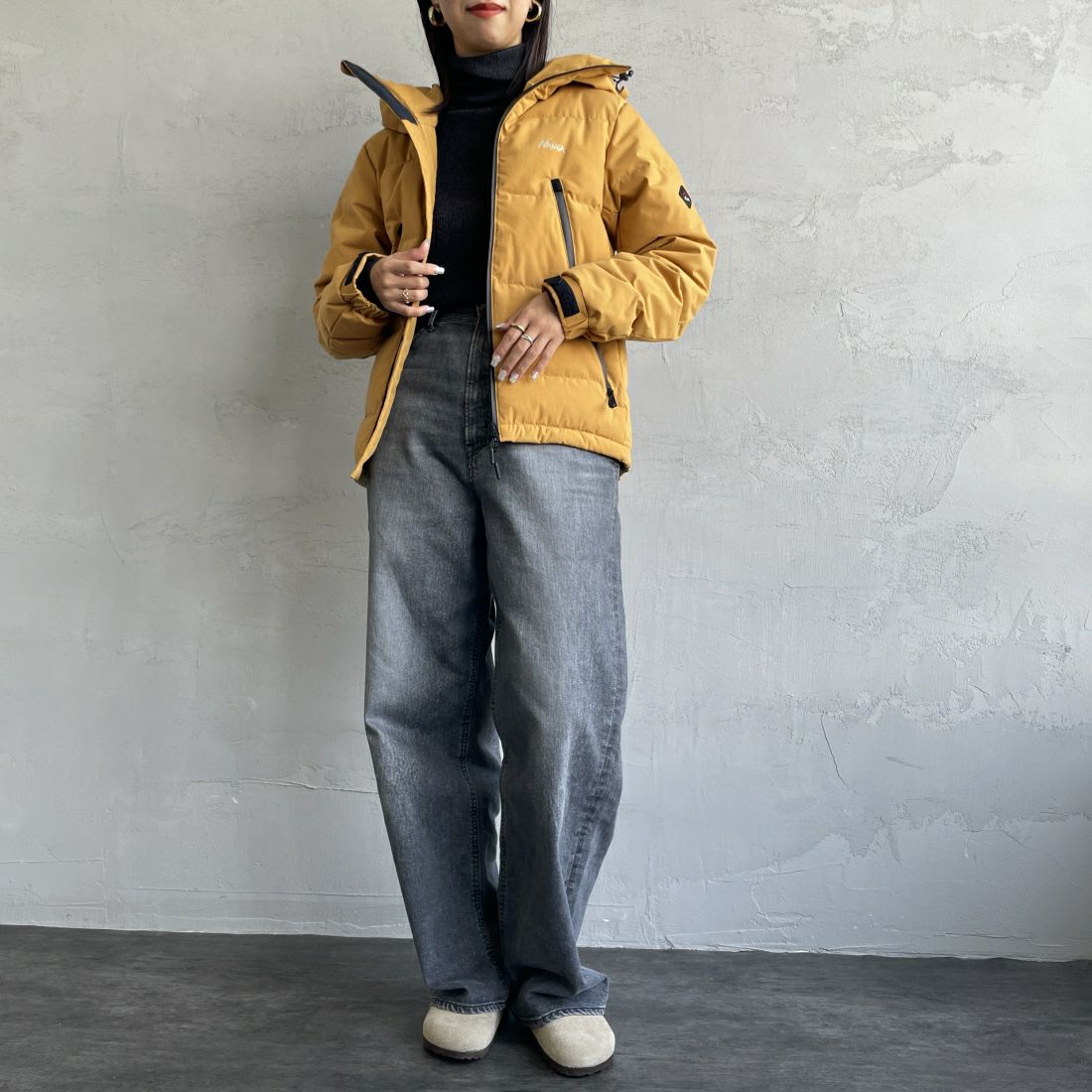 JEANSFACTORY × NANGA [ジーンズファクトリー × ナンガ] 別注 HINOCダウンジャケット [JMP-234-052-JF] YELLOW &&モデル身長：163cm 着用サイズ：XS&&