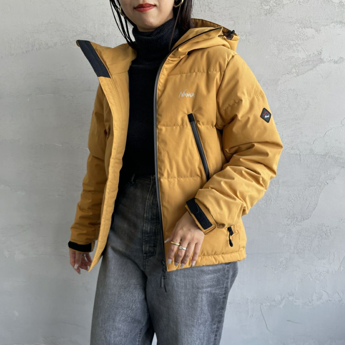JEANSFACTORY × NANGA [ジーンズファクトリー × ナンガ] 別注 HINOCダウンジャケット [JMP-234-052-JF] YELLOW &&モデル身長：163cm 着用サイズ：XS&&