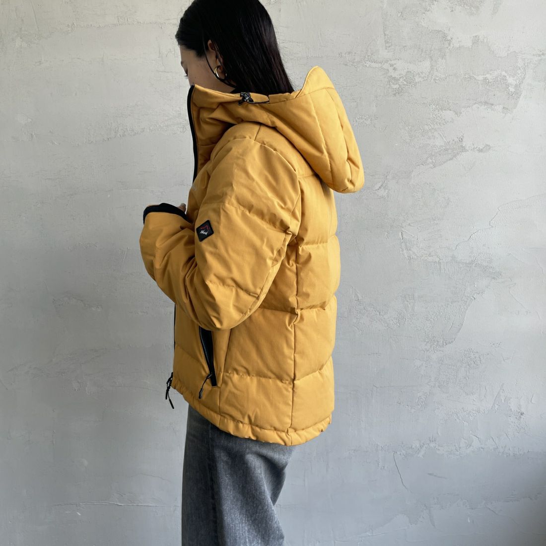 JEANSFACTORY × NANGA [ジーンズファクトリー × ナンガ] 別注 HINOCダウンジャケット [JMP-234-052-JF] YELLOW &&モデル身長：163cm 着用サイズ：XS&&