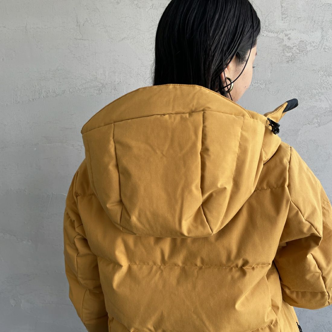 JEANSFACTORY × NANGA [ジーンズファクトリー × ナンガ] 別注 HINOCダウンジャケット [JMP-234-052-JF] YELLOW &&モデル身長：163cm 着用サイズ：XS&&