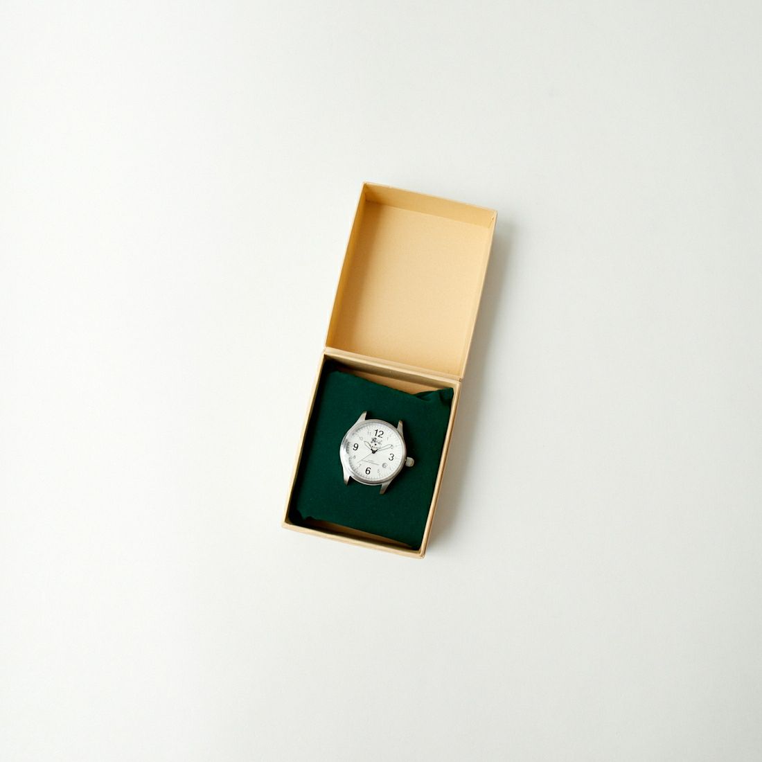 IL BISONTE [イルビゾンテ] ラウンドフェイス ウォッチ [5422310397] 90 ﾎﾜｲﾄ