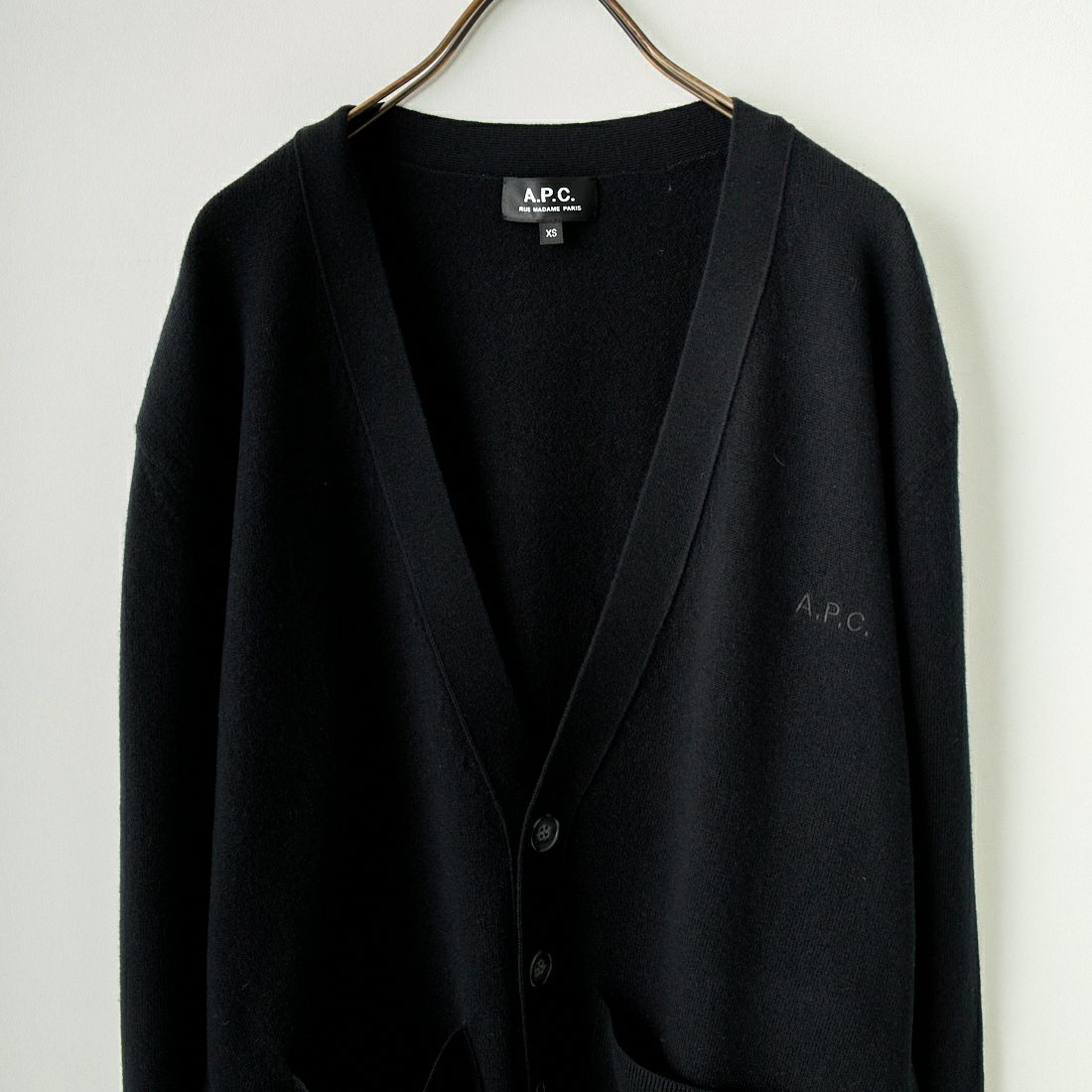 A.P.C. [アー・ペー・セー] Vネックカーディガン [CARDIGAN-THEO