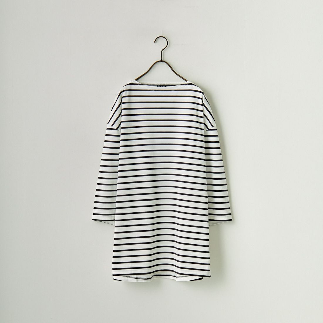 WHITE/BLAC