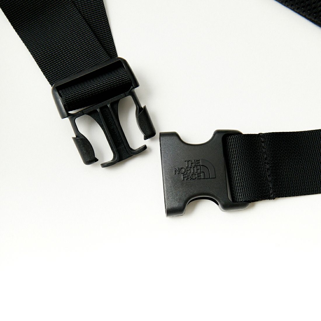 THE NORTH FACE [ザ ノースフェイス] スウィープ [NM72304] K ﾌﾞﾗｯｸ