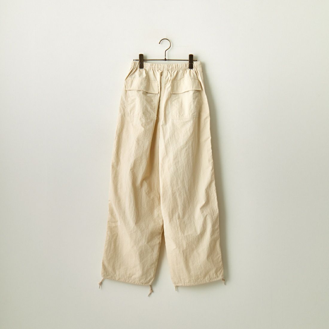 ALLUMER [アリュメール] ミリタリーパラシュートパンツ [8154661] 950 IVORY