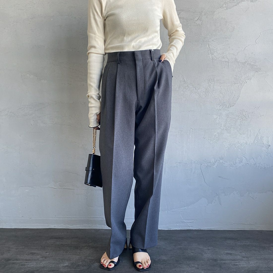 06 GRAY