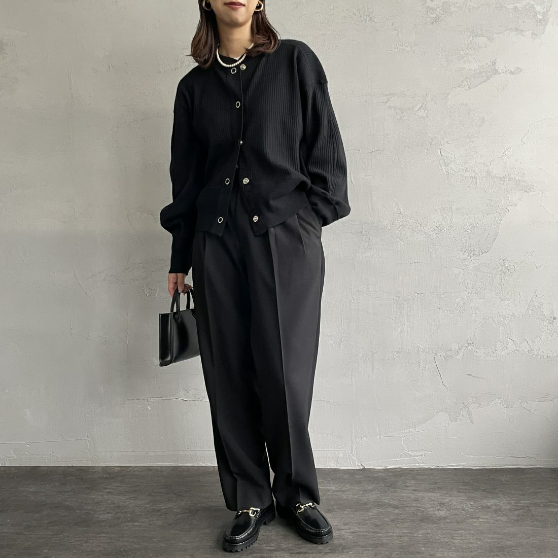 THE SHINZONE [ザ シンゾーン] クライスラーパンツ [21AMSPA01] 07 BLACK&&モデル身長：163cm 着用サイズ：32&&