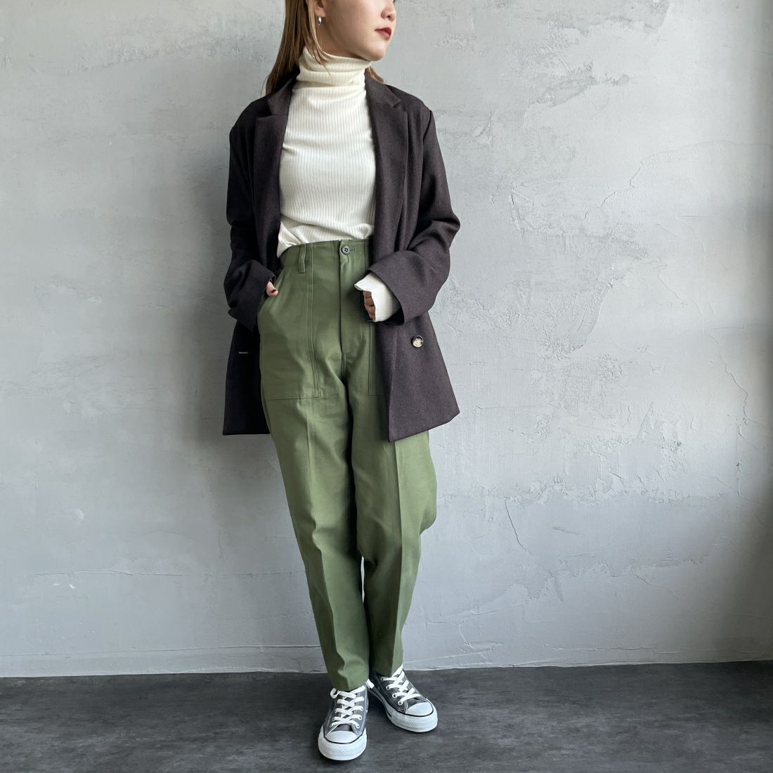 THE SHINZONE [ザ シンゾーン] ベイカーパンツ [15AMSPA18] 62 KHAKI&&モデル身長：156cm 着用サイズ：PO&&