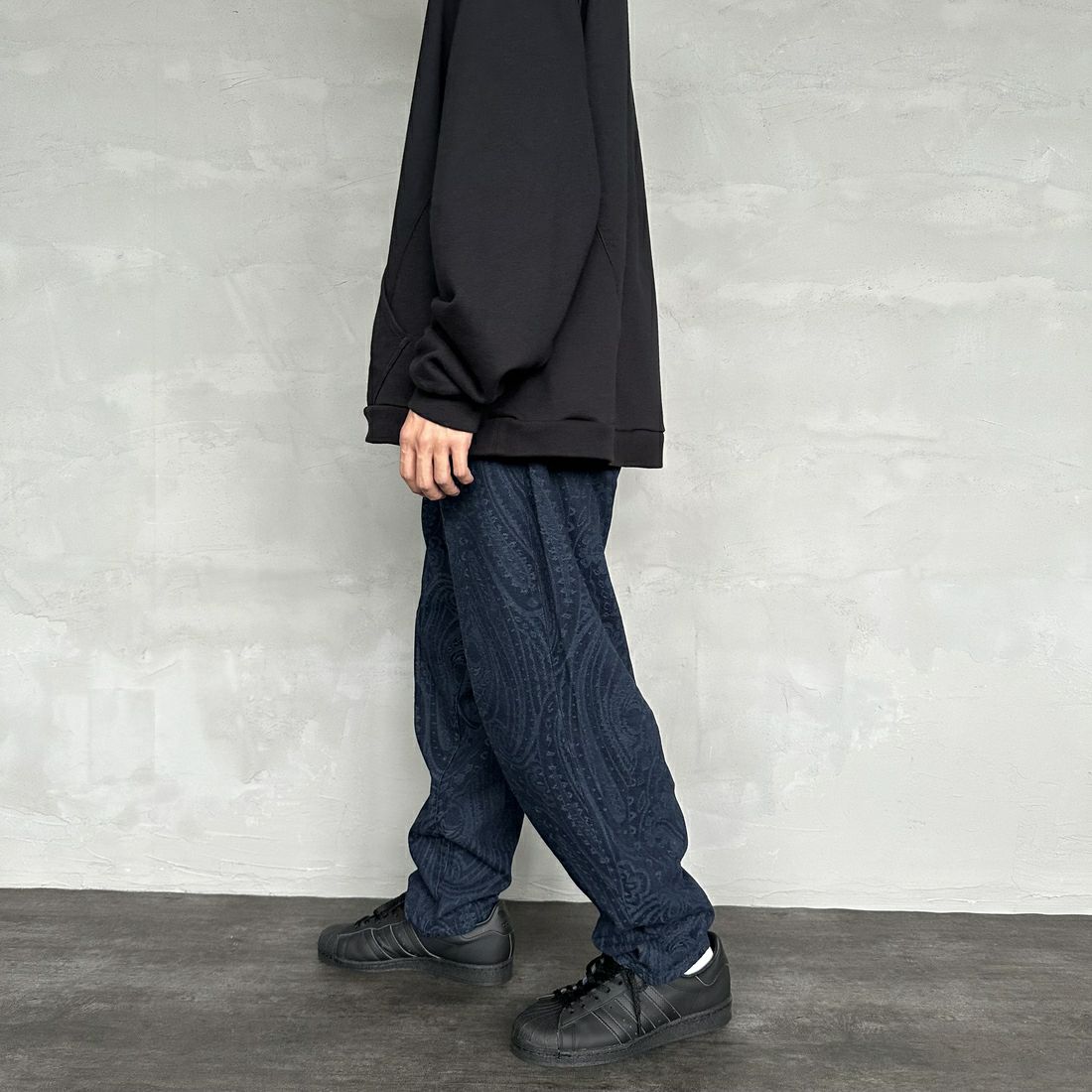 Noir Fabrik [ヌワールファブリック] ペイズリーデニムバルーンパンツ [NF-234-073] INDIGO&&モデル身長：168cm 着用サイズ：M&&