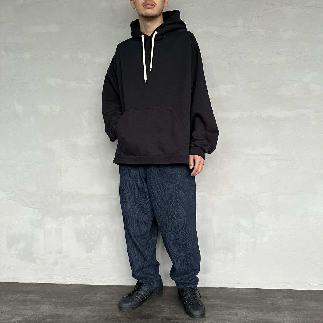 Noir Fabrik [ヌワールファブリック] ペイズリーデニムバルーンパンツ [NF-234-073] INDIGO&&モデル身長：168cm 着用サイズ：M&&