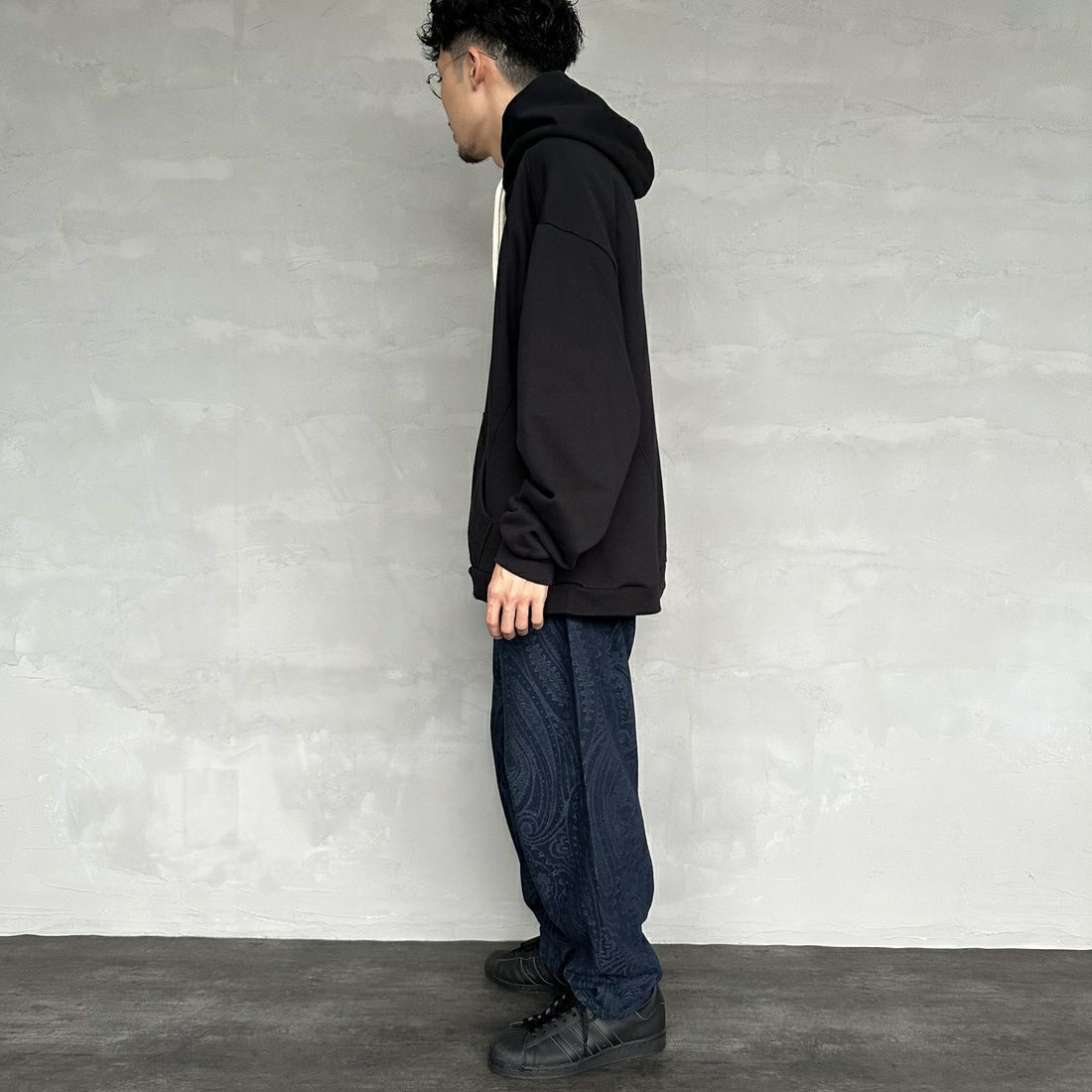 Noir Fabrik [ヌワールファブリック] ペイズリーデニムバルーンパンツ [NF-234-073] INDIGO&&モデル身長：168cm 着用サイズ：M&&