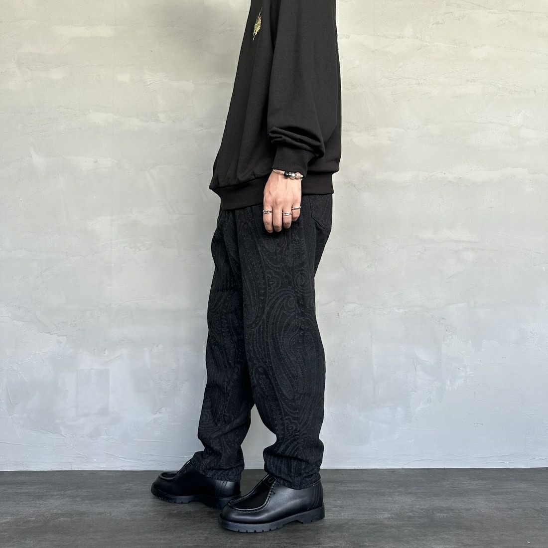 Noir Fabrik [ヌワールファブリック] ペイズリーデニムバルーンパンツ [NF-234-073] BLACK&&モデル身長：173cm 着用サイズ：M&&